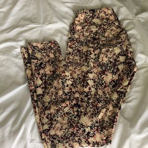 Lularoe leggings